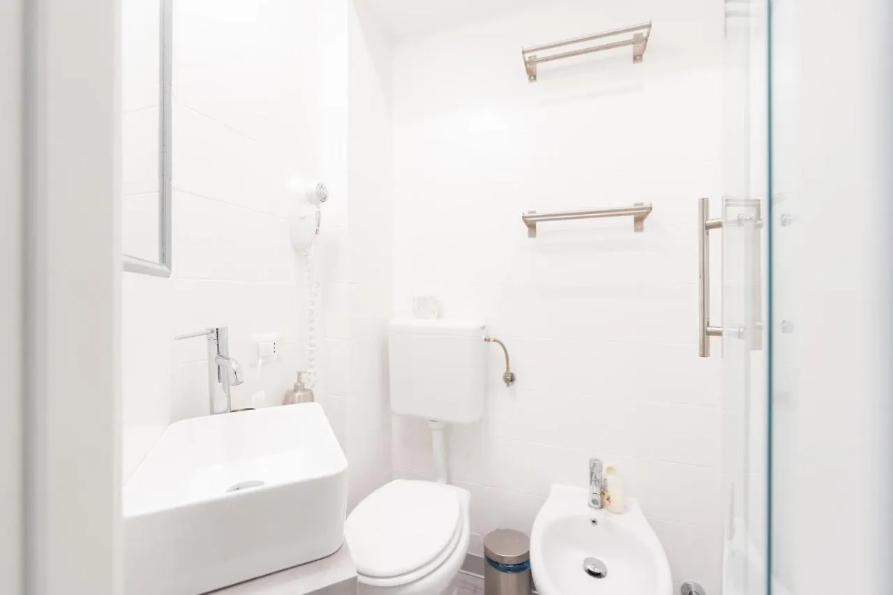 White Gioberti Guesthouse Ρώμη